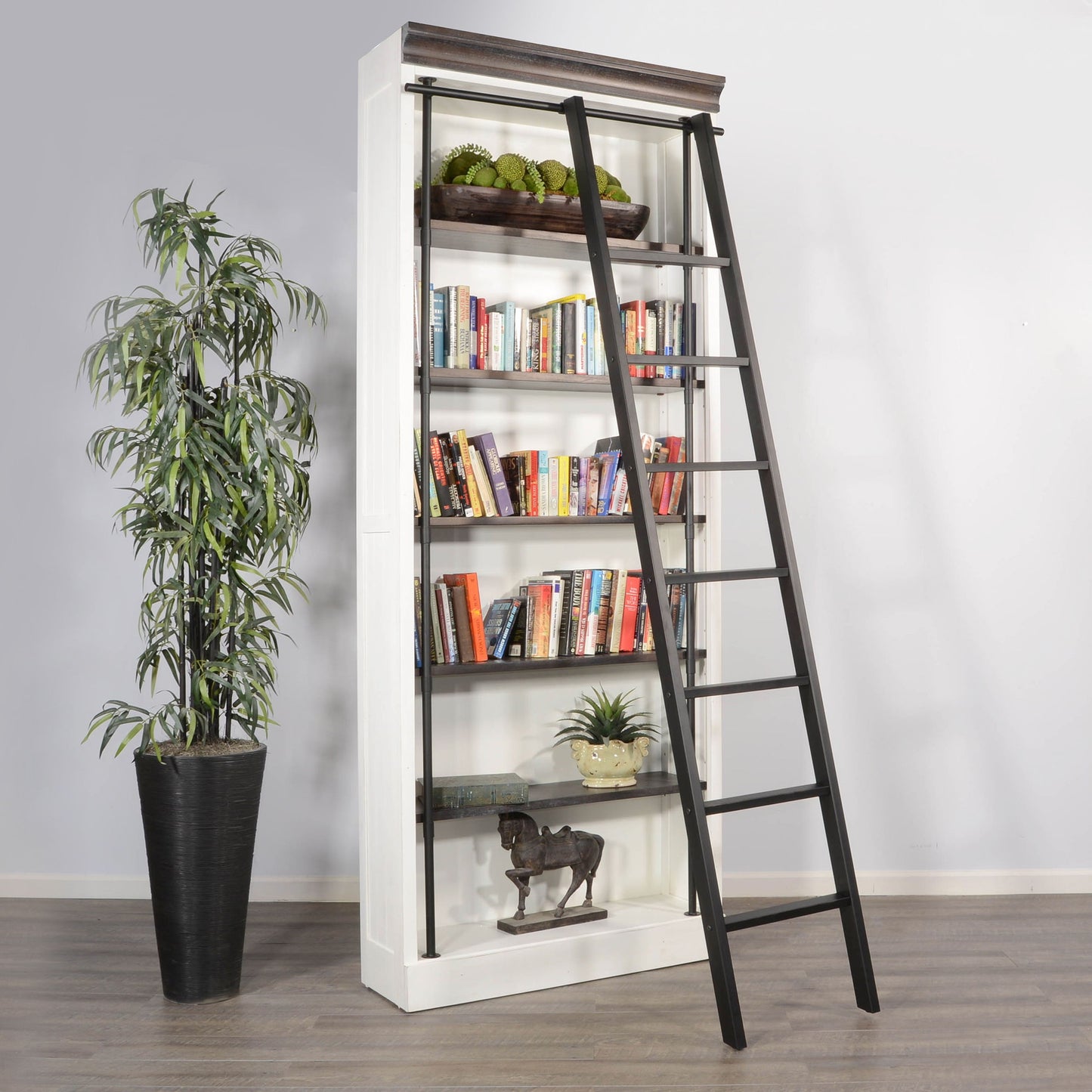 Carriage House - Wood Ladder With Hook - Cottage White / Europen Dark