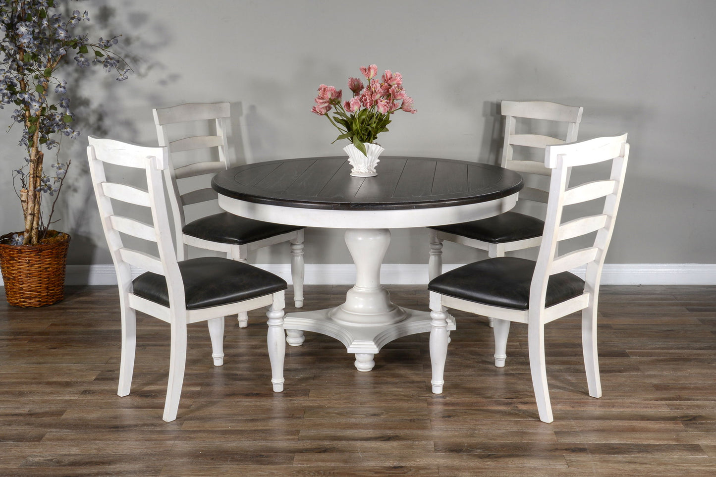 Carriage House - Round 5 Piece Dining Set - Cottage White / Europen Dark