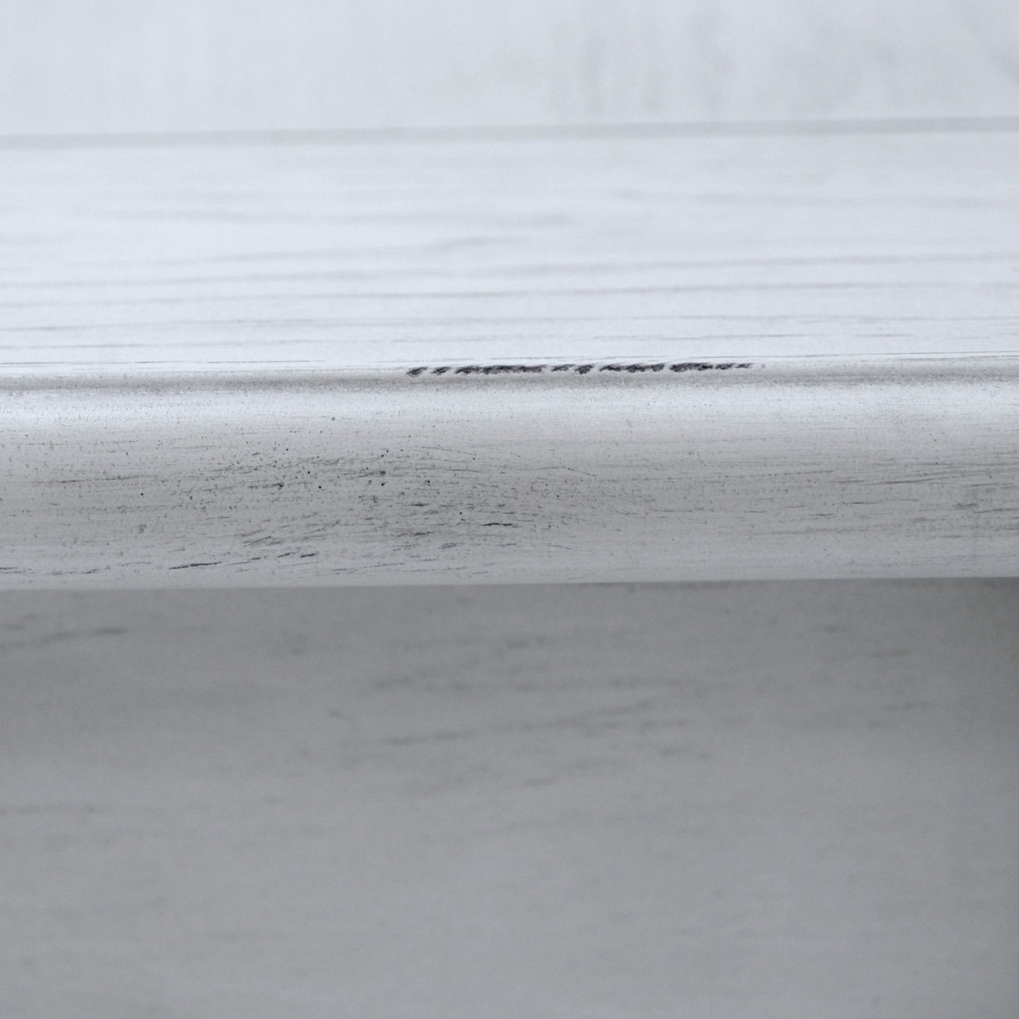 New Haven - Chairside Table With Power - Oyster Shell