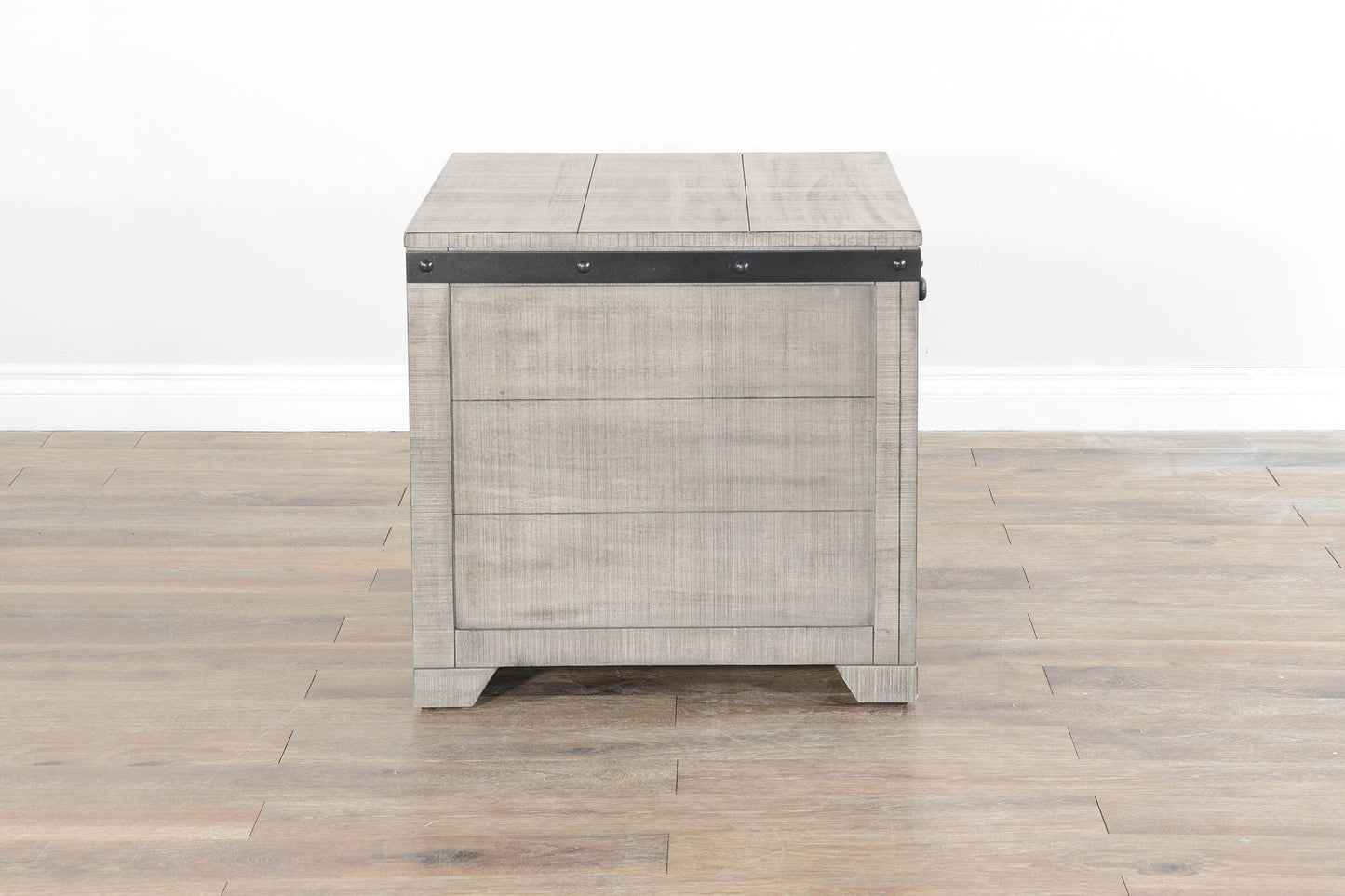 Alpine - Traditional Mahogany Wood Table