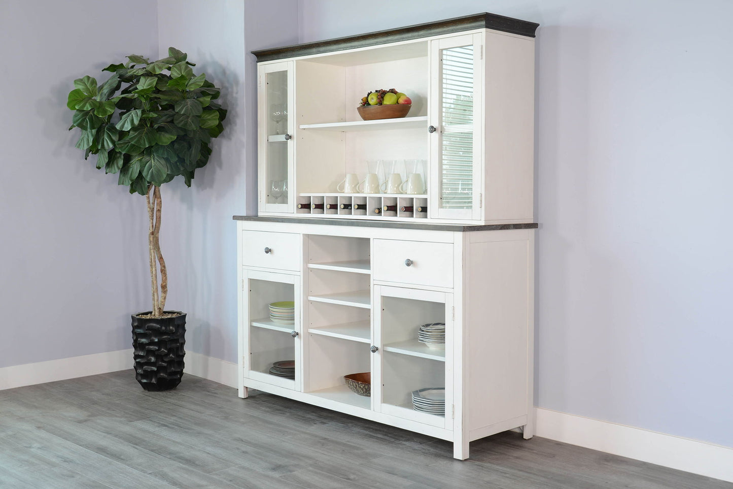 Carriage House - Buffet, Hutch